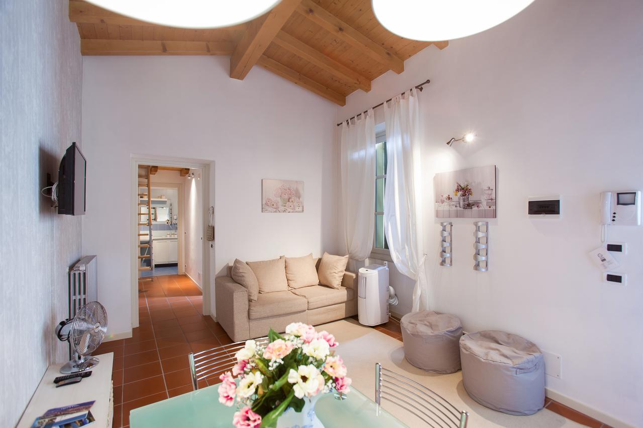 Soleluna Apartments - By Relais Di Giada Lake Como Exterior photo