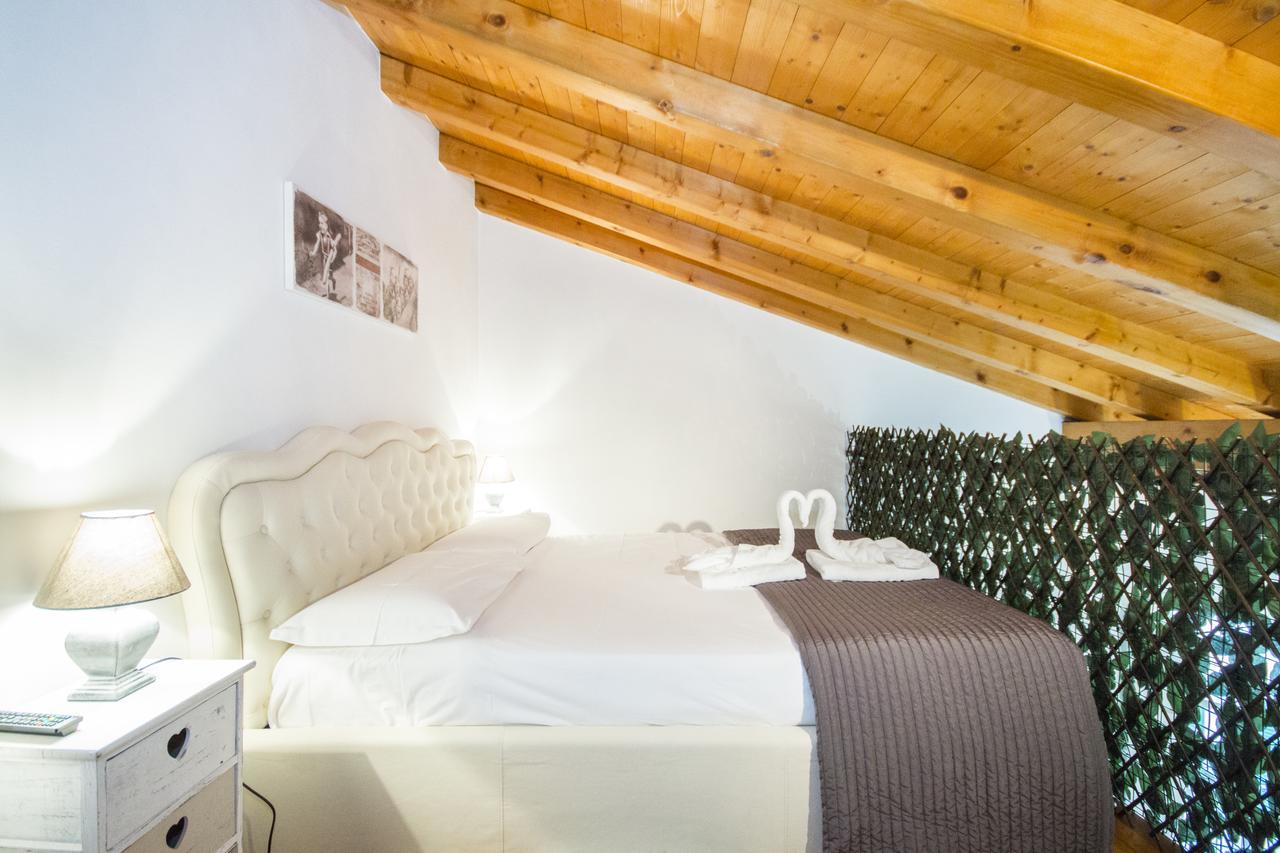 Soleluna Apartments - By Relais Di Giada Lake Como Exterior photo