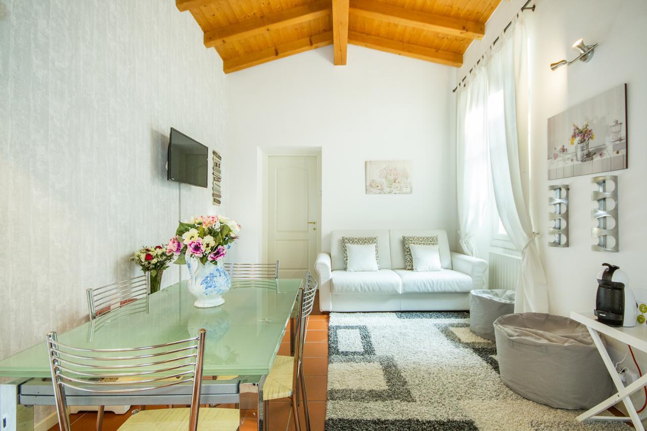 Soleluna Apartments - By Relais Di Giada Lake Como Exterior photo